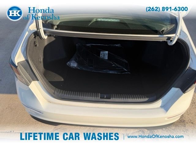 Certified Used 2025 Platinum White Pearl Honda SE image 10