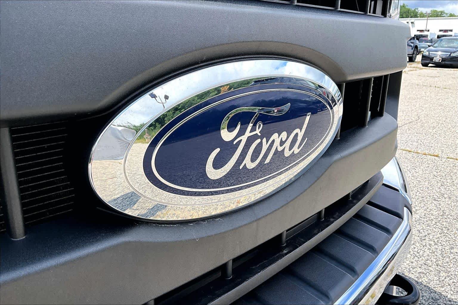 Certified Used 2022 Oxford White Ford XL image 29