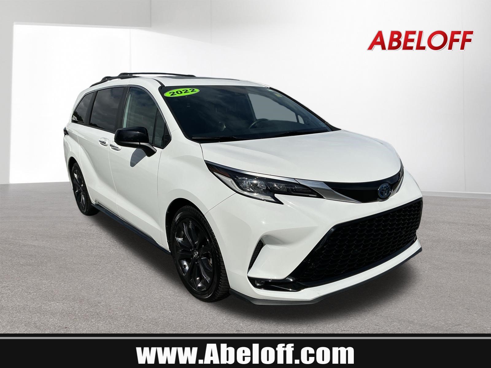 2022 Toyota Sienna XSE