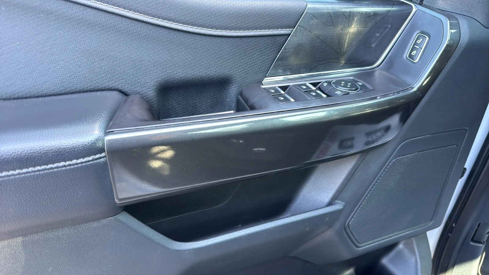 Used 2021 White Ford XLT image 6
