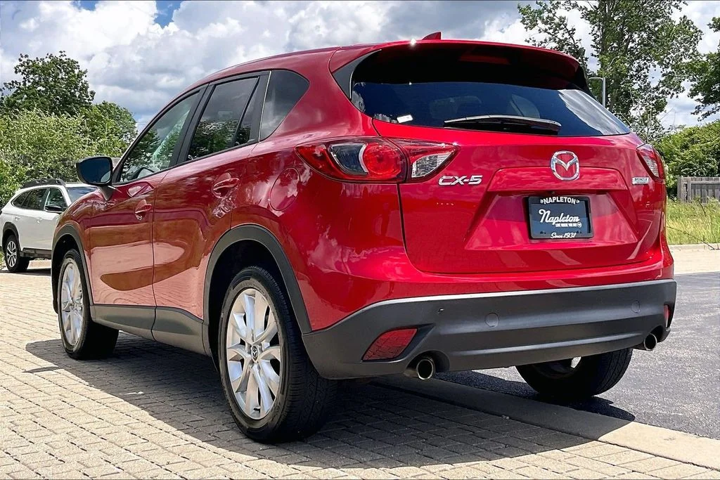 Used 2015 Red Mazda Grand Touring image 10