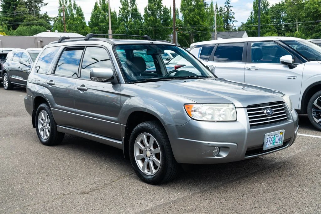 Used 2007  Subaru 2.5X image 1