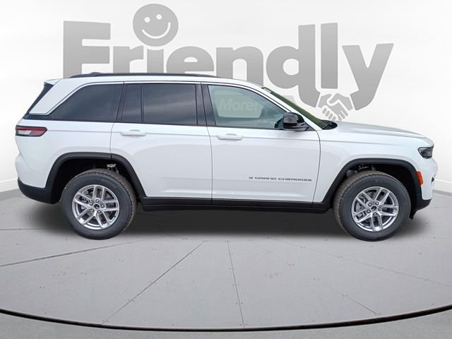 New 2026 Bright White Clearcoat Jeep Laredo X image 4