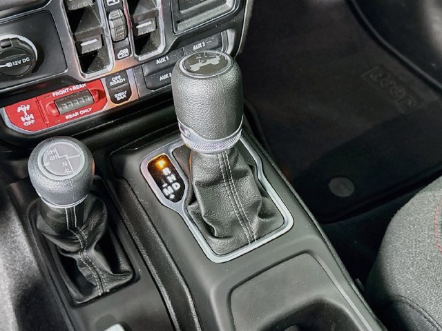 2025 Jeep Wrangler 4-Door Rubicon - Photo 17