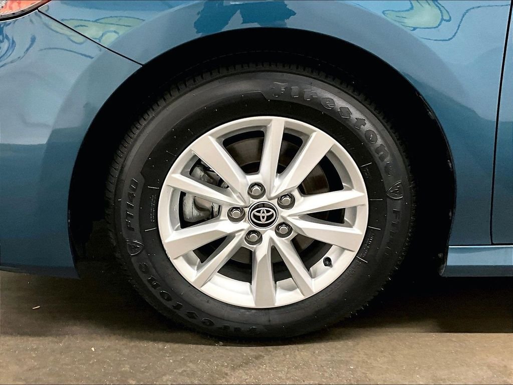 Used 2025  Toyota LE image 7