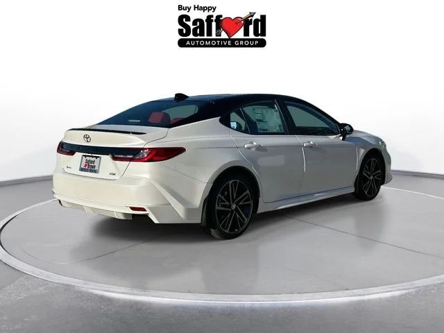 2026 Toyota Camry XSE - Photo 8
