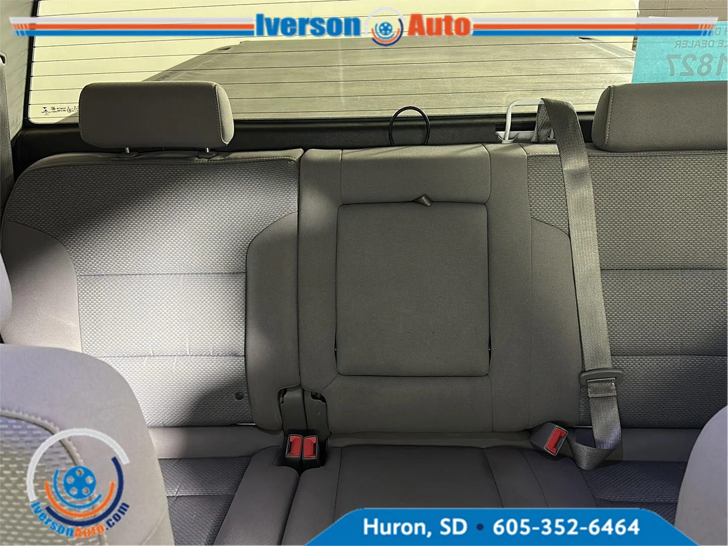 Used 2015 Summit White Chevrolet LT image 24