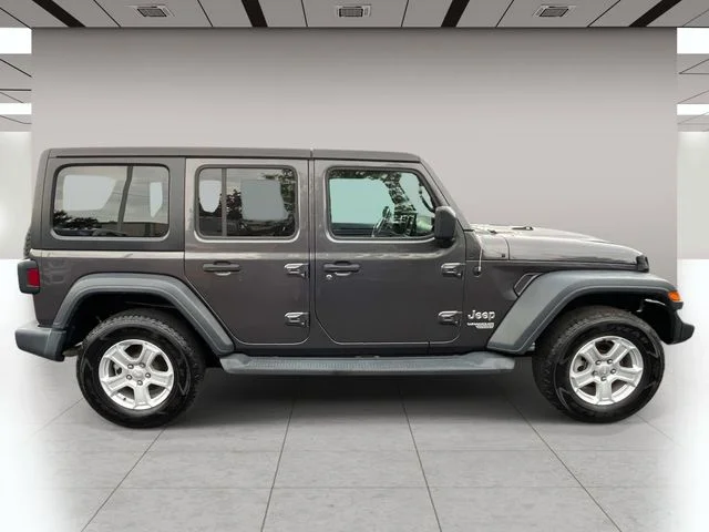 Used 2018 Gray Jeep Unlimited Sport S image 2