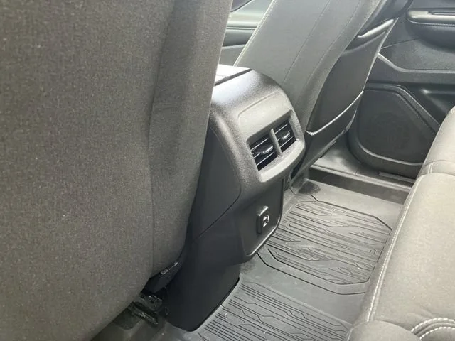 2024 GMC Terrain SLE - Photo 19