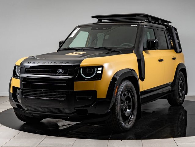 2026 Land Rover Defender 110 Trophy Edition - Sandglow Trophy Edition Deep Sandglow