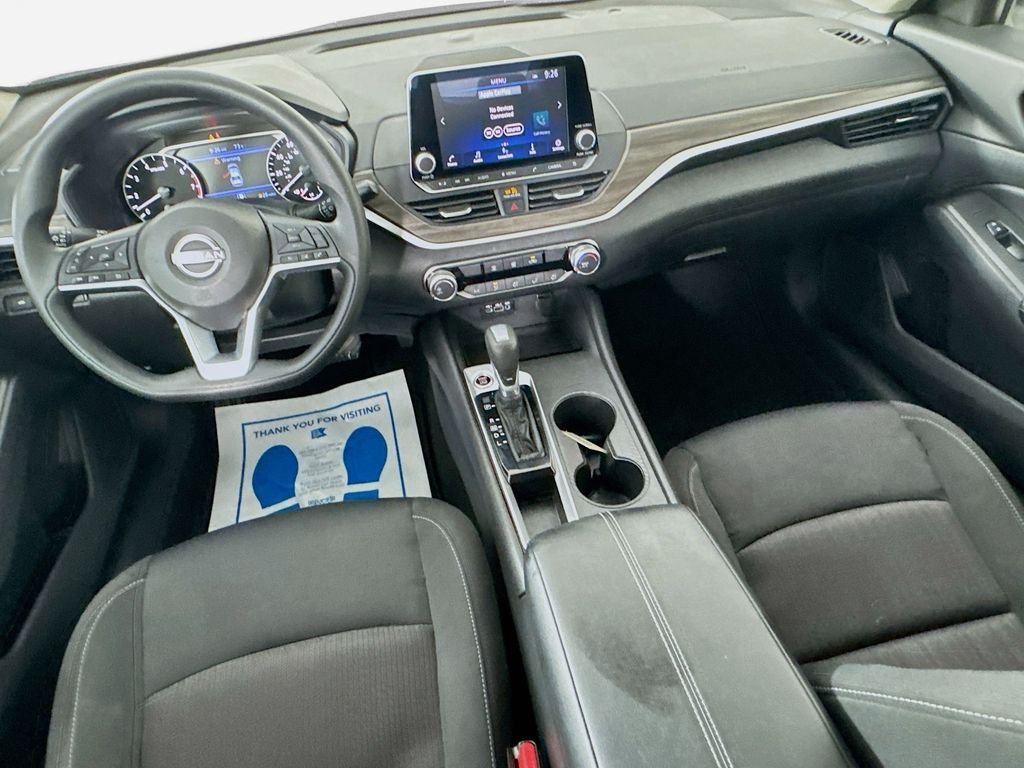 Used 2025 Glacier White Nissan 2.5 SV image 25