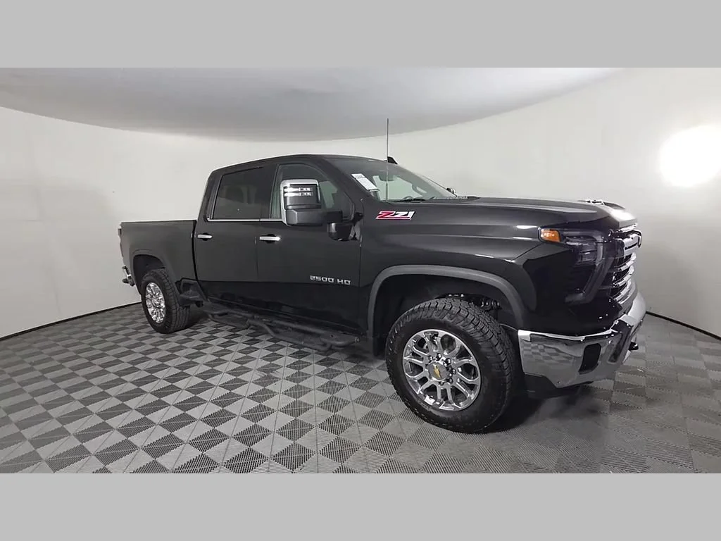 Used 2025 Black Chevrolet LTZ image 37