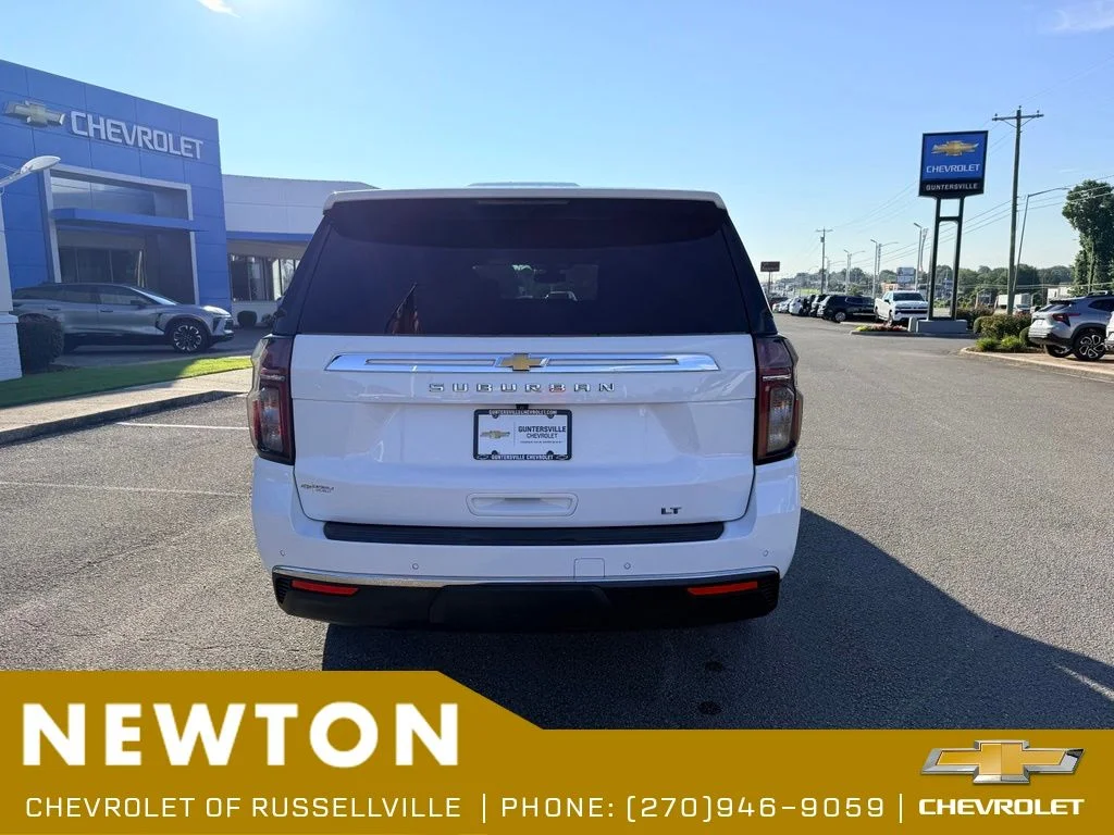 Used 2022 Summit White Chevrolet LT image 5