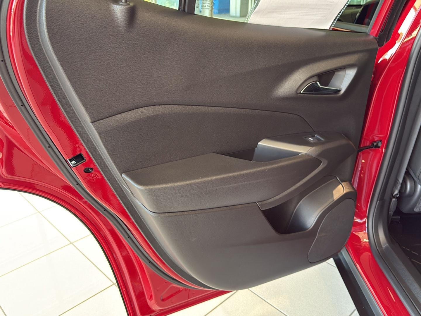2026 Chevrolet Trax LT - Photo 15
