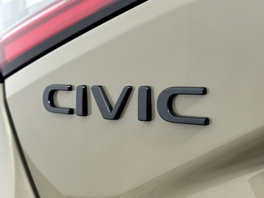 2026 Honda Civic Hatchback Sport Touring - Photo 19