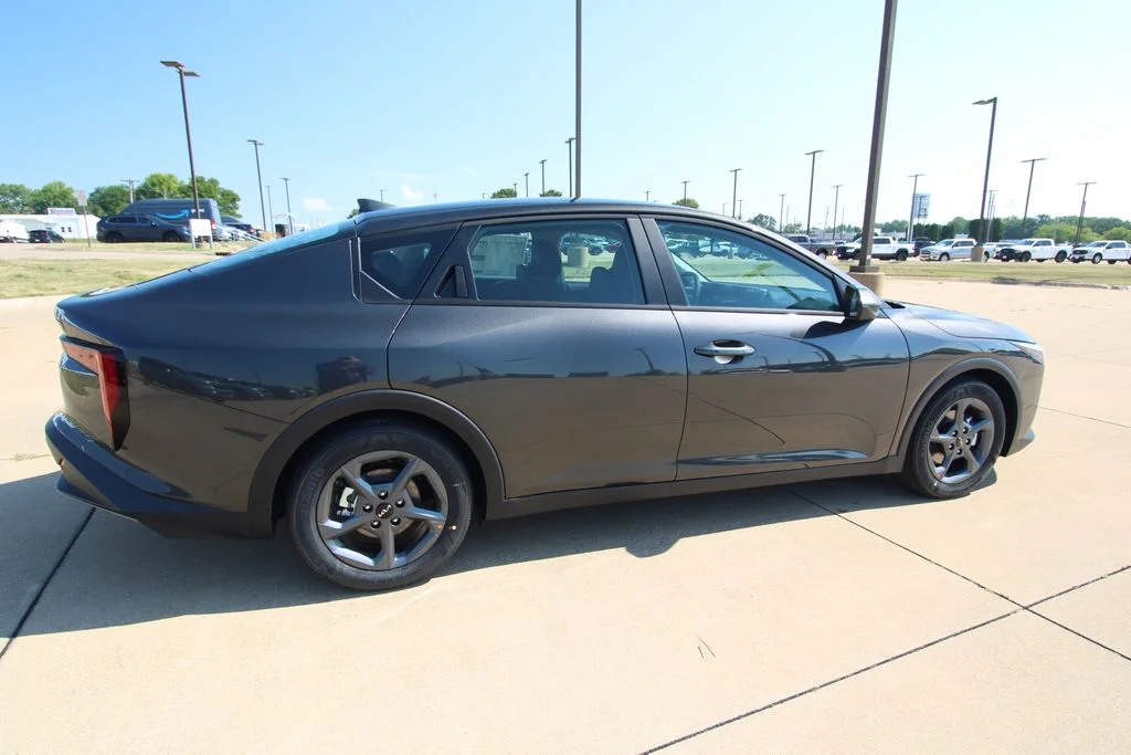 New 2026 Gray Kia  image 5