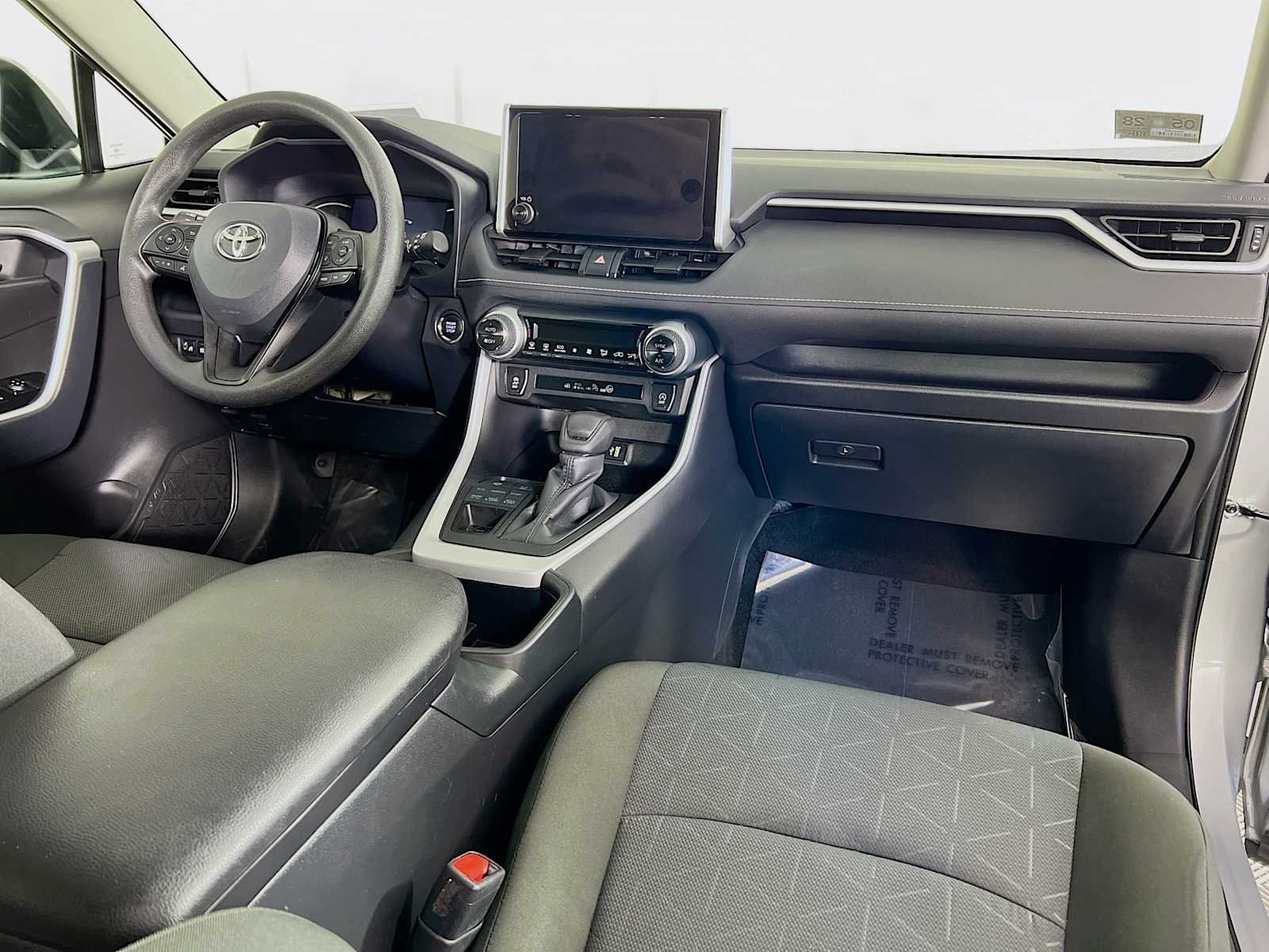 Used 2025 Silver Sky Metallic Toyota XLE image 28