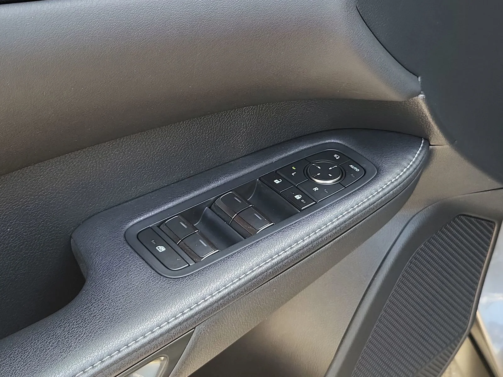 2023 Lexus RX 350 - Photo 24