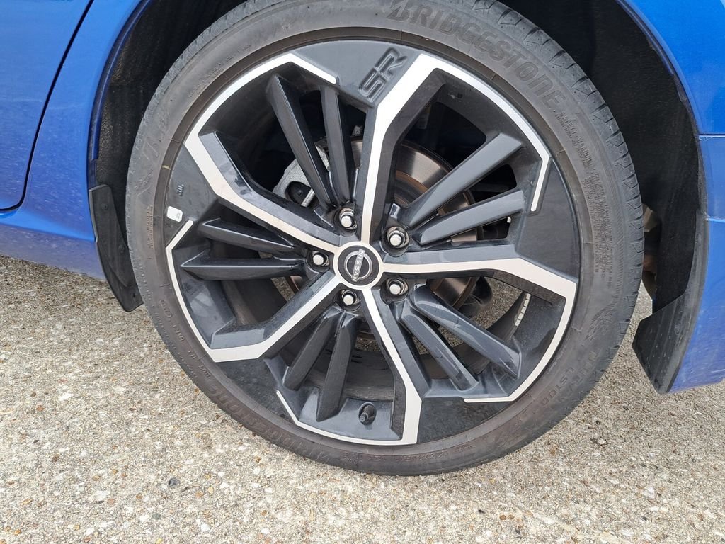 2025 Nissan Altima SR - Photo 25