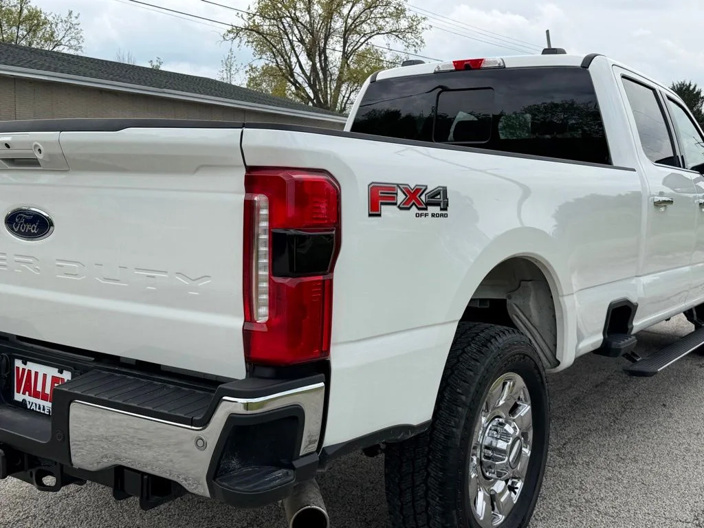 2025 Ford F-350 Super Duty Lariat - Photo 9