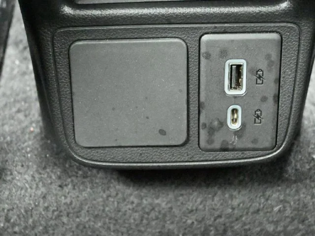 Used 2020 White Buick Select image 12