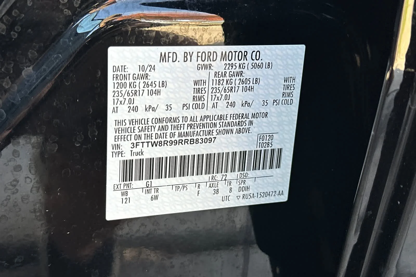 Certified Used 2024 Shadow Black Ford LARIAT Advanced image 28