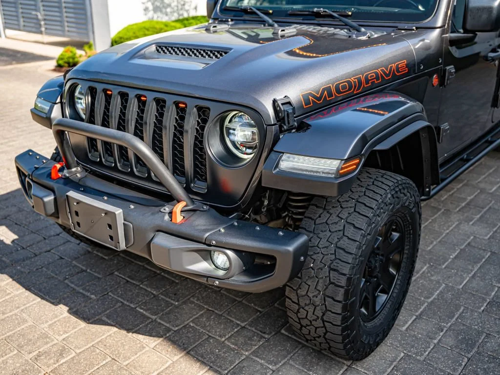 Used 2021 Granite Crystal Metallic Clearcoat Jeep Mojave image 15