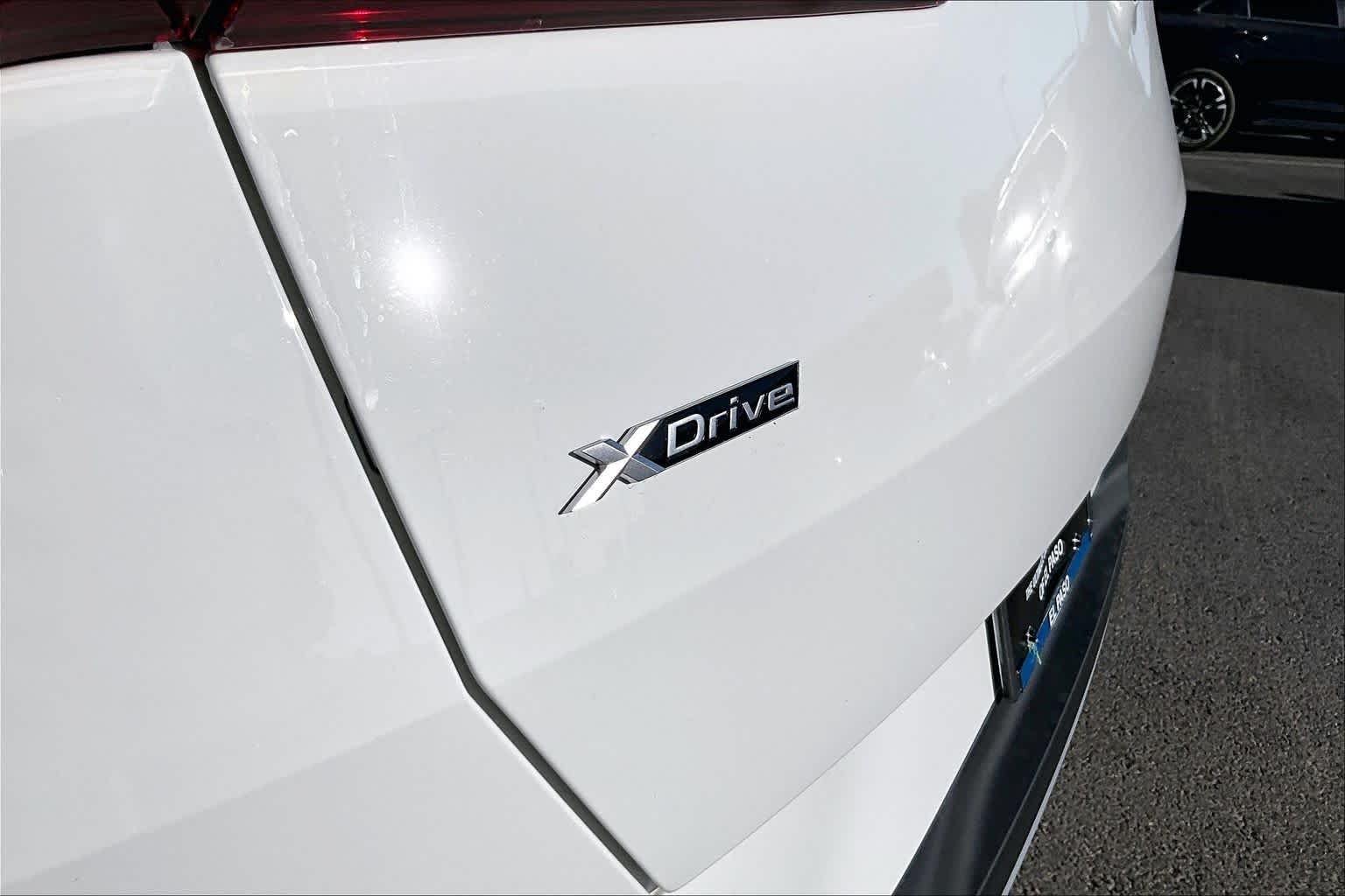New 2026 Alpine White BMW 30 xDrive image 15