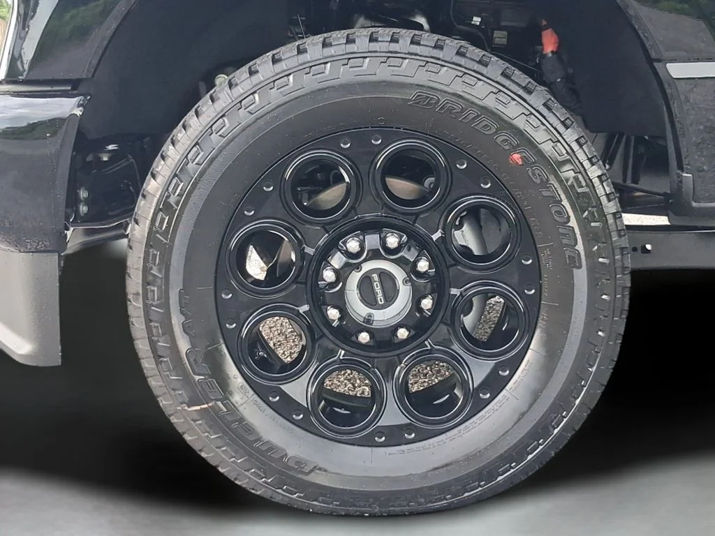New 2026 Agate Black Metallic Ford F-250® Lariat® image 67