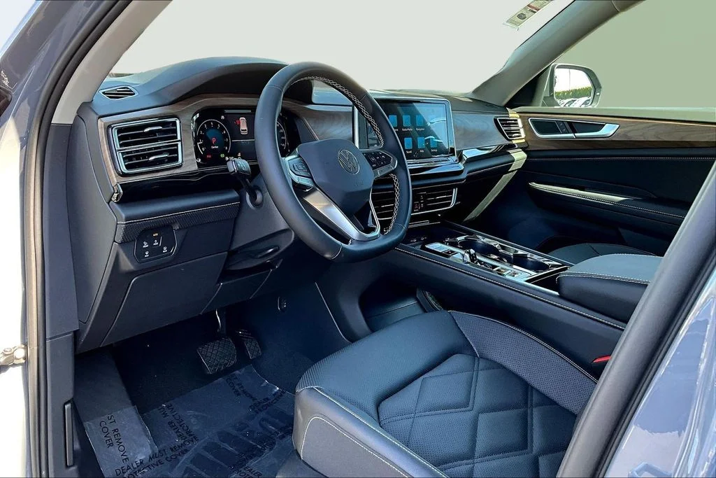 2026 Volkswagen Atlas SE w/Tech - Photo 18