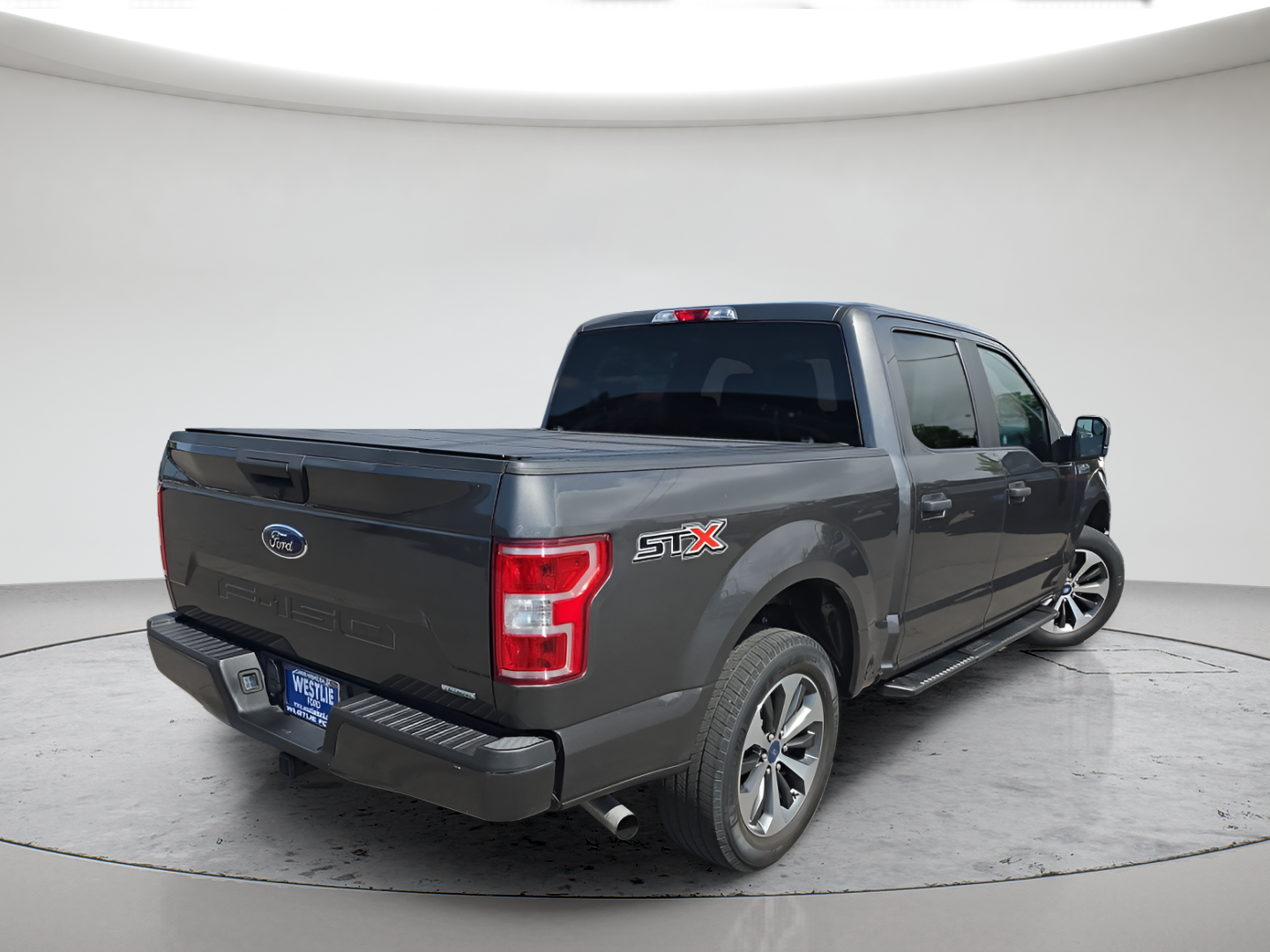 Used 2020 Magnetic Ford XL image 4