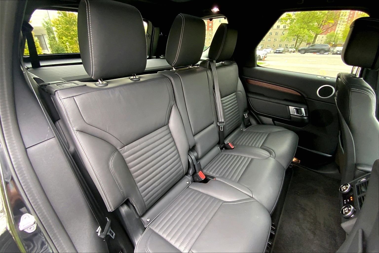 Certified Used 2025 Santorini Black Metallic Land Rover Dynamic SE image 19