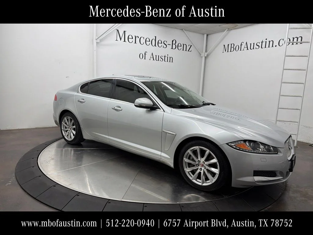 Used 2015  Jaguar 2.0T Premium image 1