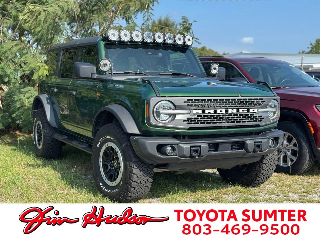 Used 2023 Green Ford Badlands image 1