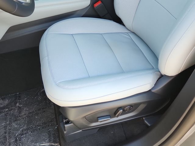 New 2026 Carbonized Gray Metallic Ford Platinum™ image 8