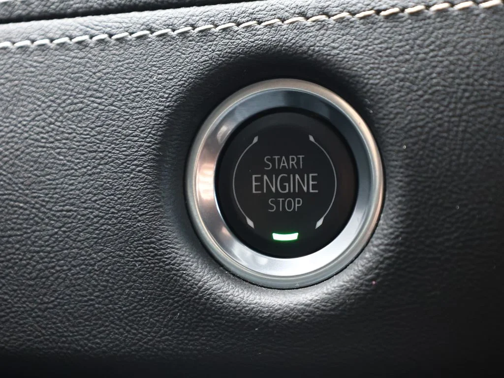 Used 2025 White Cadillac Premium image 40