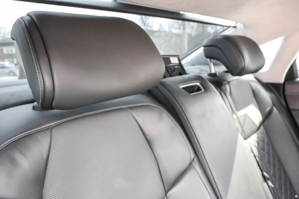 2023 Audi S8 Base - Photo 38