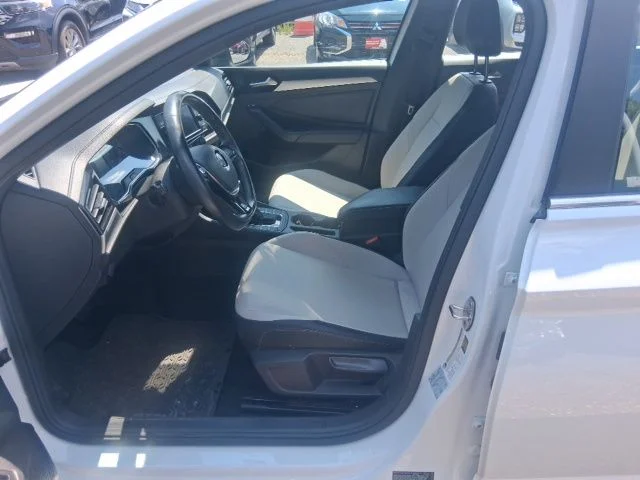 Used 2019 Pure White Volkswagen R-Line image 11