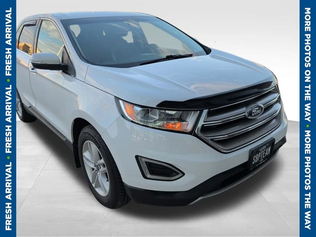 Used 2018 White Ford SEL image 1