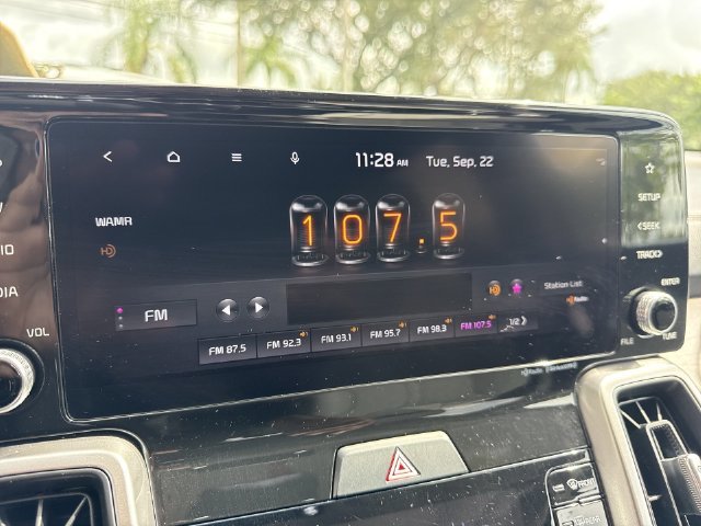 2022 Kia Sorento EX - Photo 16