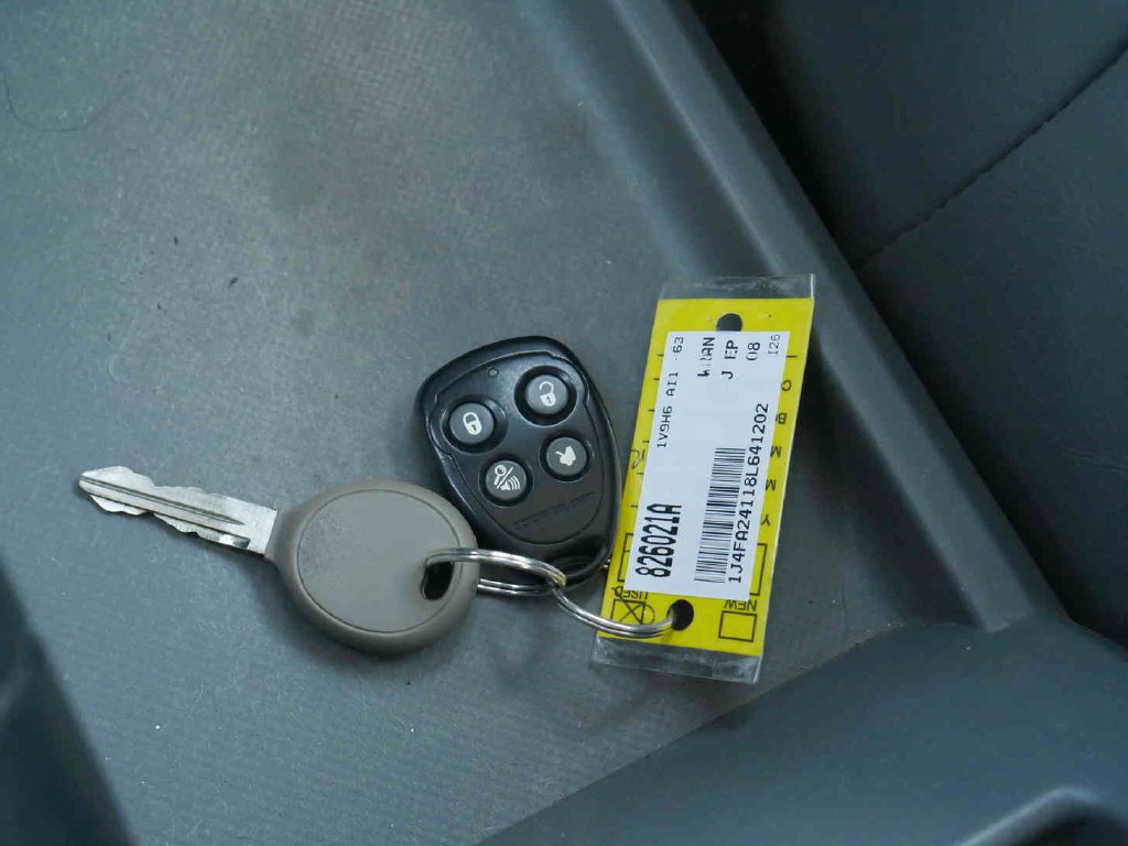 Used 2008 Silver Jeep X image 26