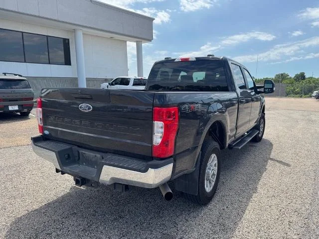 Used 2020 Black Metallic Ford  image 7