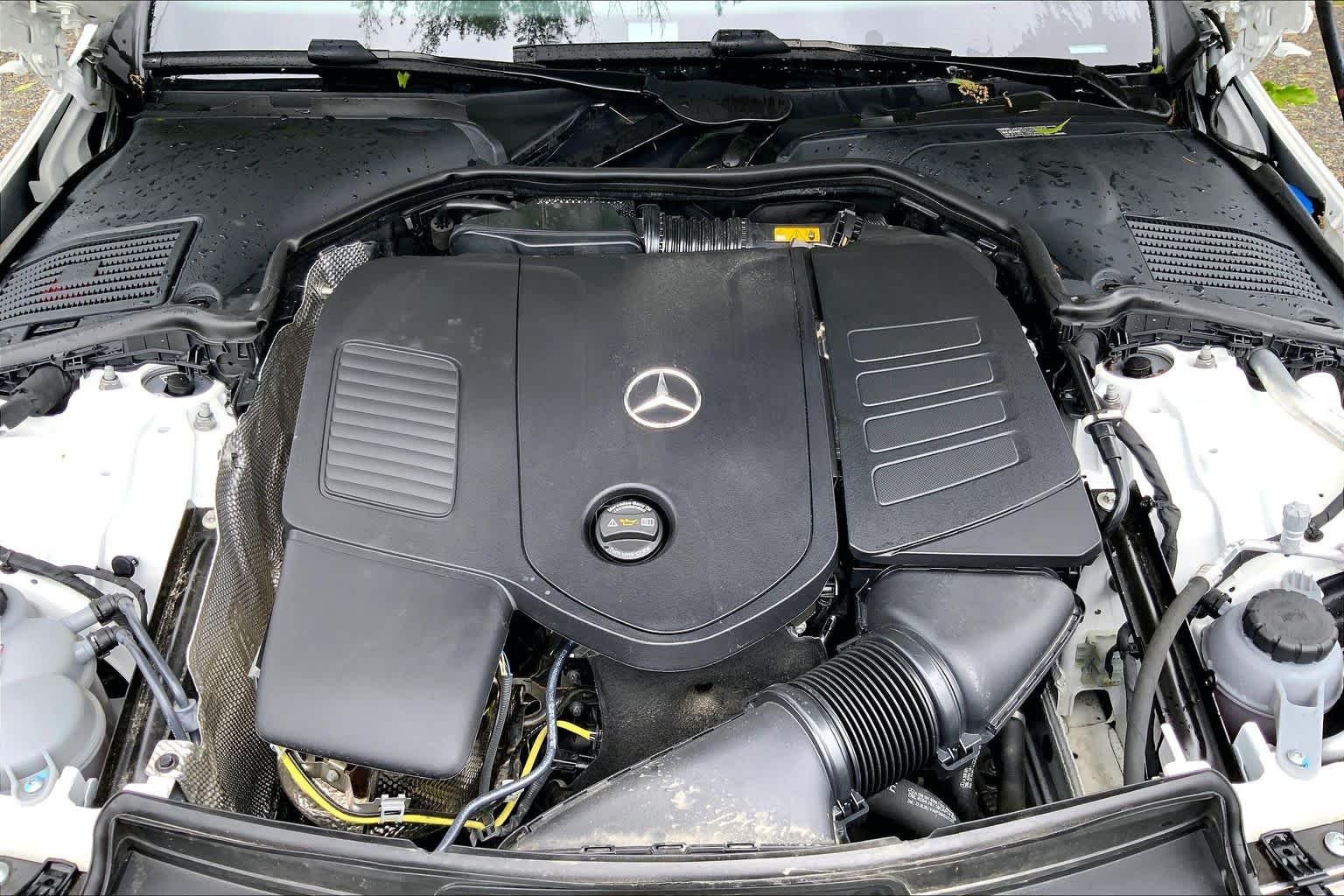 Used 2025 Polar White Mercedes-Benz C 300 image 32