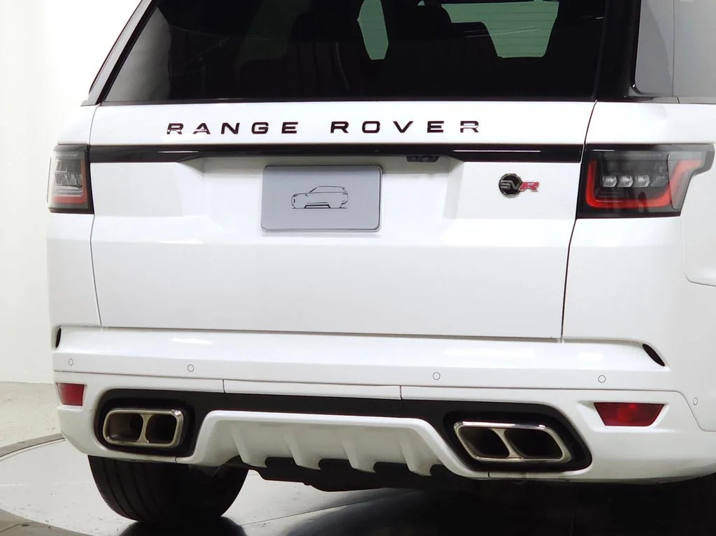 Used 2022 Fuji White Land Rover SVR image 7