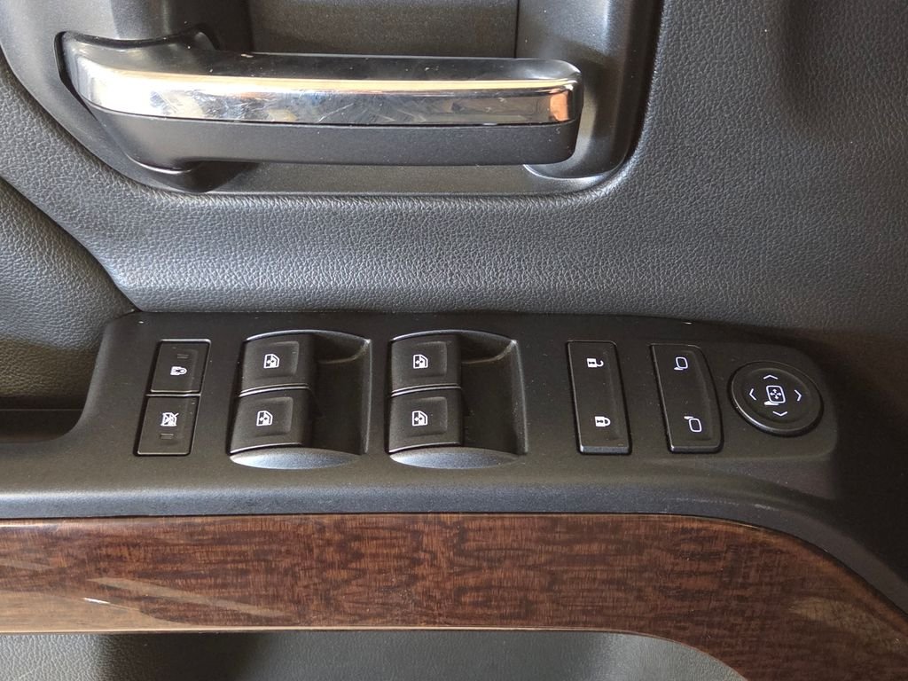 Used 2014 Silver GMC SLE image 27