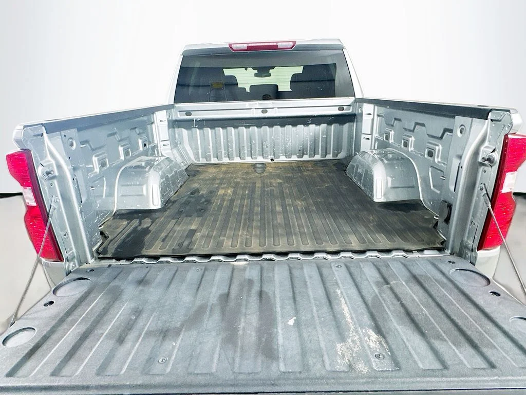 Used 2023 Gray Chevrolet LT image 30