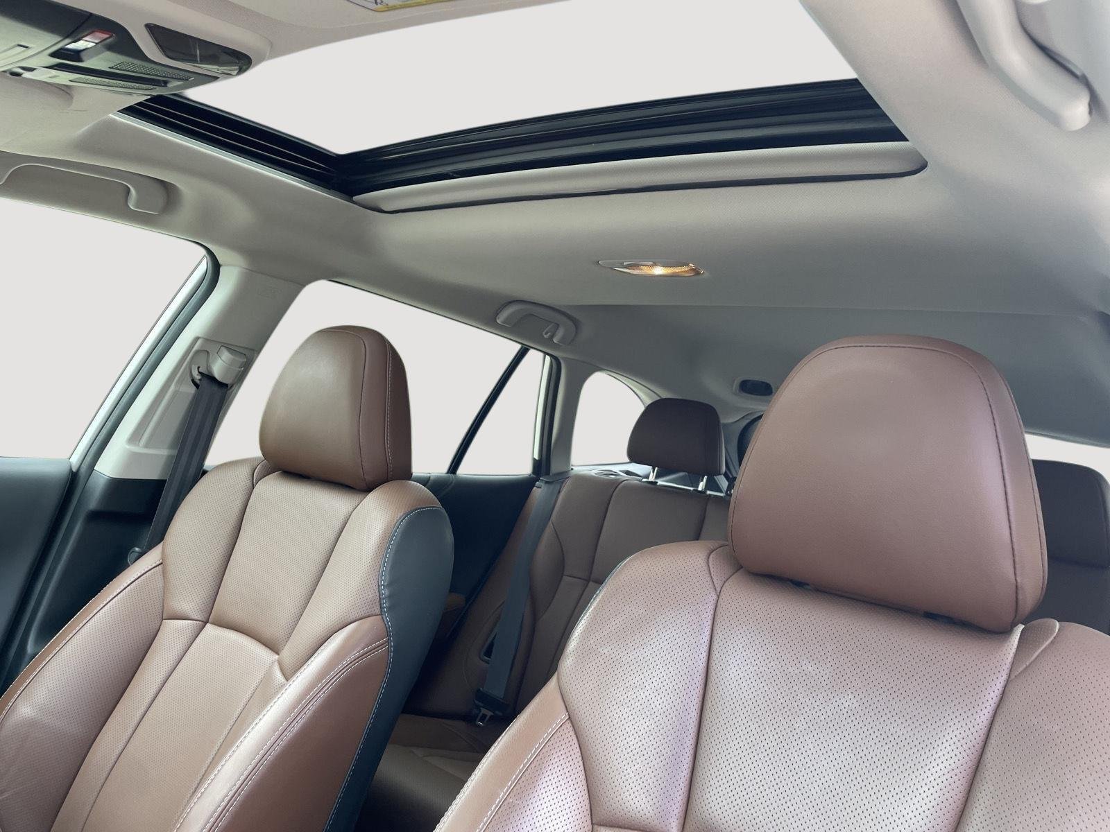 Used 2022 Crystal White Pearl Subaru Touring image 4