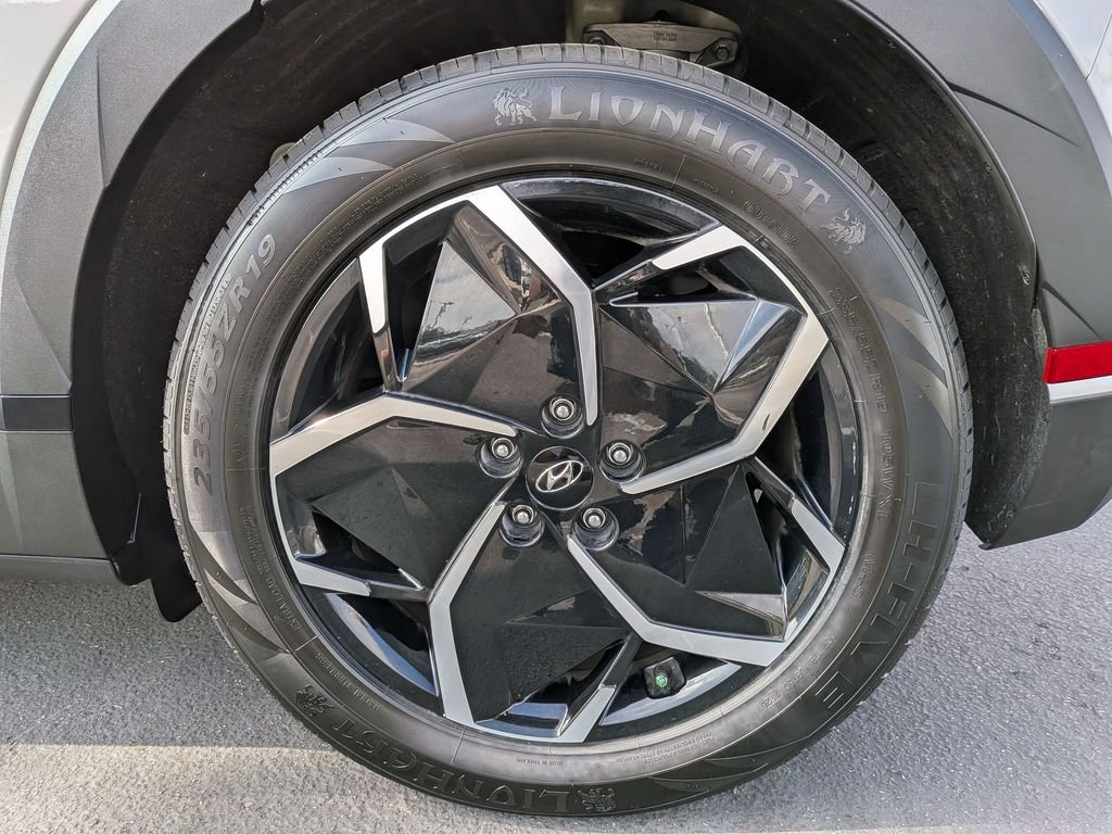 Certified Used 2024 Gray Hyundai SEL image 11