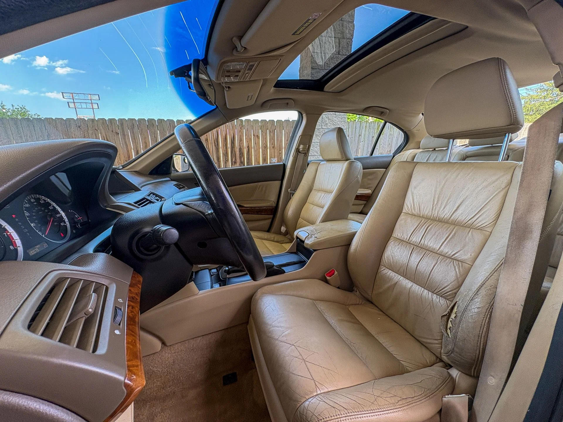 Used 2010 White Honda EX-L image 16