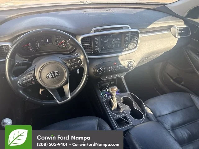 Used 2018 Gray Kia LX image 13